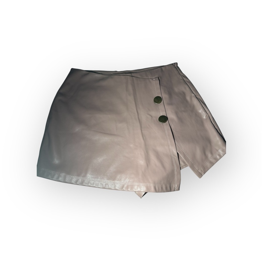 Haute Monde Women's Tan Shorts